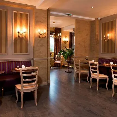 De L'empereur By Malone 3* París