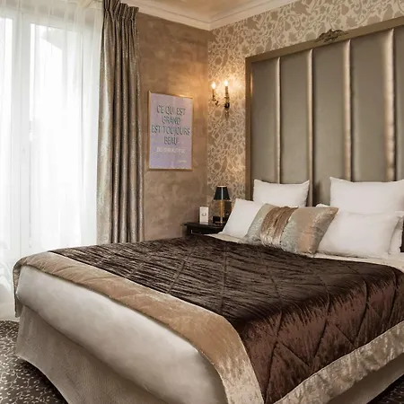 Hotel De L'empereur By Malone 3*