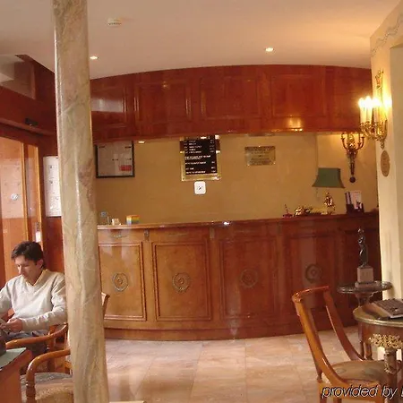 De L'empereur By Malone Hotel Parijs