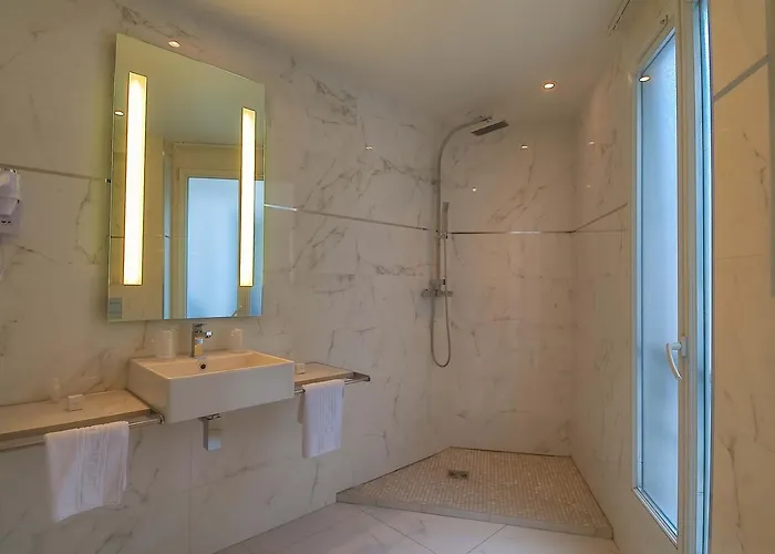 Hotel De L'empereur Paris