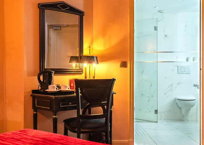 Hotel De L'empereur 3*