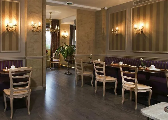 Hotel De L'empereur Paris